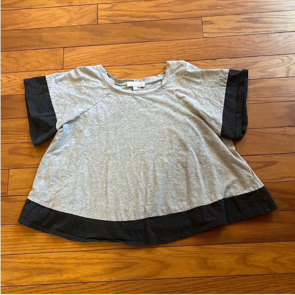 Eri + Ali Top Women Extra Small Gray Casual Ladies